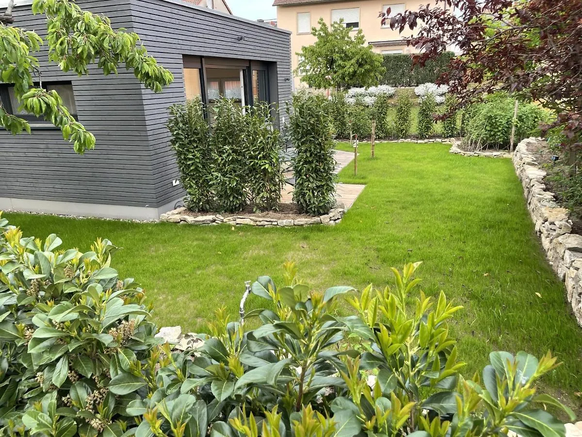 Ferienwohnungen Scheuring Gartenappartement Gertrud Volkach